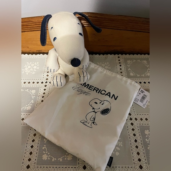 American Eagle Outfitters Other - American Eagle “SNOOPY” limited edition plush NWT